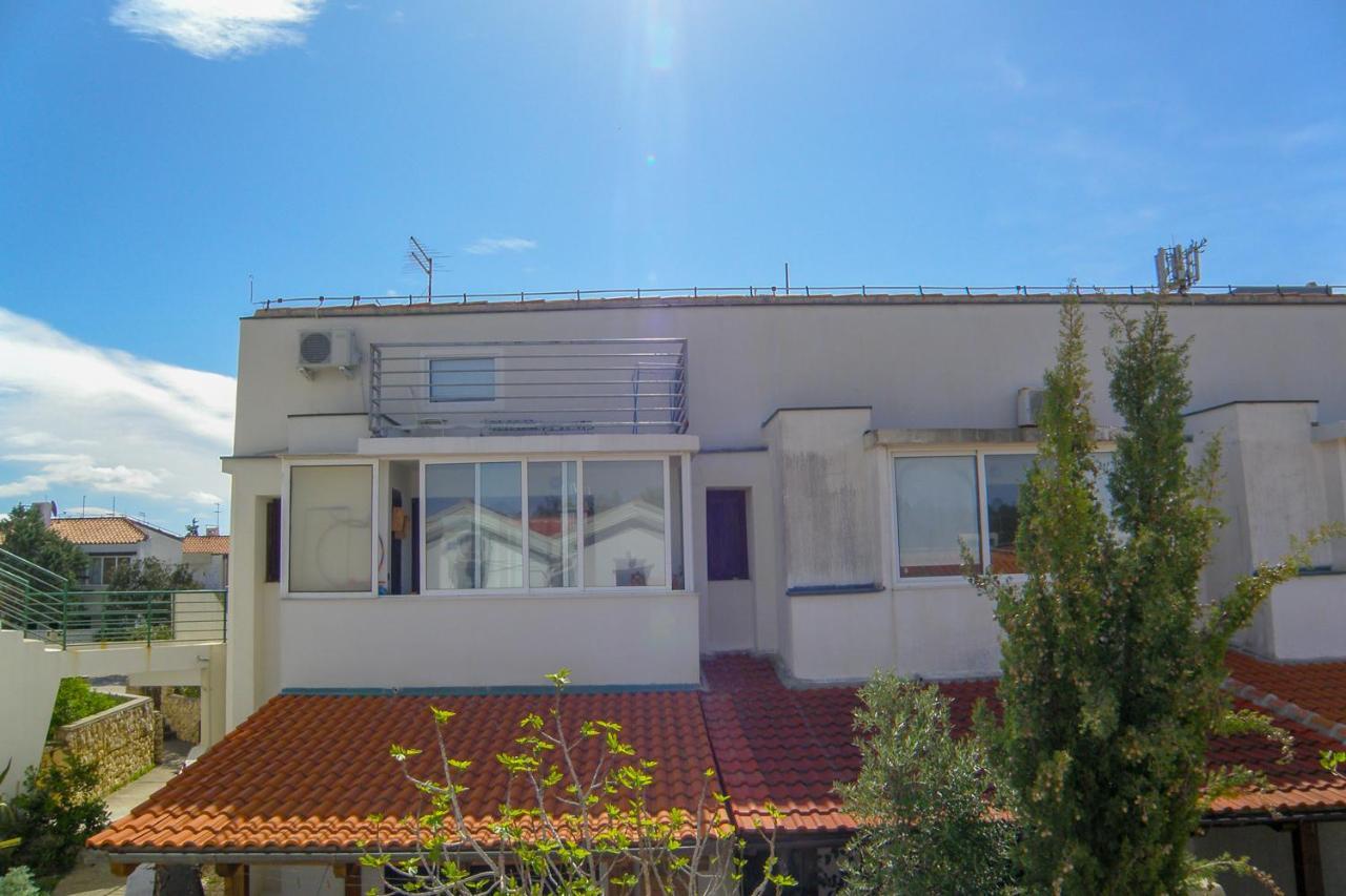 Lada Apartmani Novalja Buitenkant foto