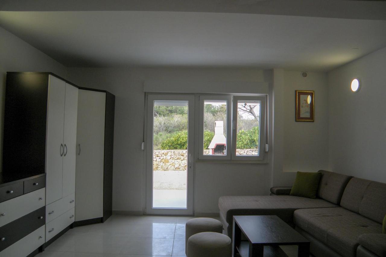 Lada Apartmani Novalja Buitenkant foto